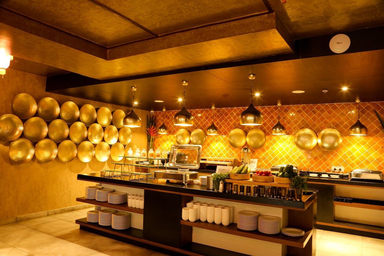 Hotel Deccan Serai, Hitec City, Haidarábád Kültér fotó