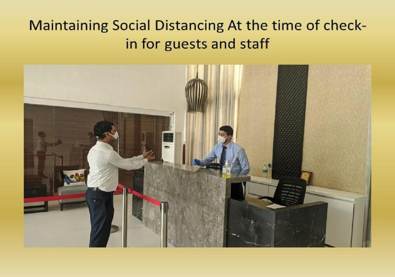 Hotel Deccan Serai, Hitec City, Haidarábád Kültér fotó